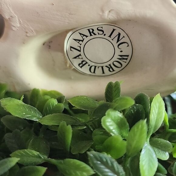 Vintage Matte Gold Tone Santa With Tree & Bell - Picture 11 of 12